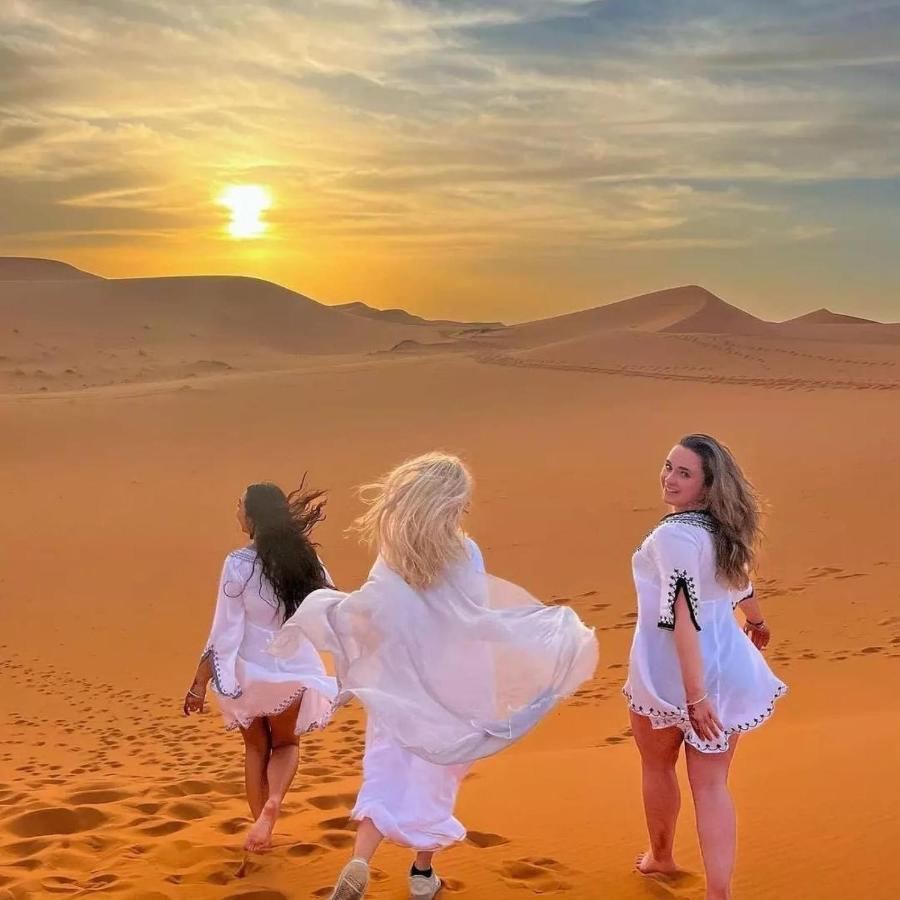 Family Luxury Glamping Hotel Merzouga Ngoại thất bức ảnh